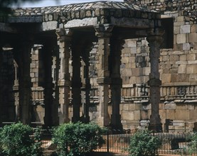 PORTICO
DELHI, MEZQ QUWWAT-AL-ISLAM
INDIA

This image is not downloadable. Contact us for the