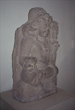 RELIEVE EN PIEDRA DE SIVA-S V AC-
SARNATH, MUSEO
INDIA