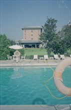 *PISCINA CON TERRAZA DEL HOTEL
KATMANDU, HOTEL SOALTEE OBEROI
NEPAL