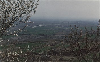 VISTA GENERAL DE LOS ALREDEDORES Y MAUSOLEO DEL EMPERADOR QIN SHI HUANGDI
XIAN, MAUSOLEO QIN SHI