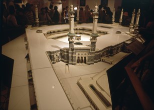 PABELLON ARABIA SAUDI-LA MECA-MAQUETA DE LA GRAN MEZQUITA-SANTUARIO DE LA KAABA
SEVILLA,