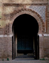 PUERTA DE LA JUSTICIA(BàB AL-SARI'A)S XIV-AZULEJOS EN RELIEVE DE LA PARTE INT
GRANADA,