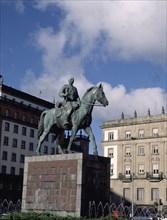 MONUMENTO A FRANCISCO FRANCO
FERROL, EXTERIOR
CORUÑA

This image is not downloadable. Contact