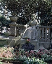 JARDINES DE MENDEZ NUÑEZ-ESTAUTA SEDENTE DE LA CONDESA PARDO BAZAN
CORUÑA,