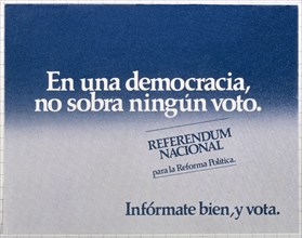 CARTEL PARA ELECCIONES"ES UNA DEMOCRACIA NO SOBRA NINGUN VOTO"
MADRID,