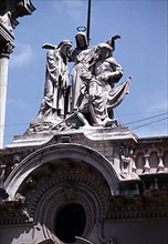 EXTERIOR-FACHADA-DET GRUPO ESCULTORICO SOBRE LA PORTADA
BUENOS AIRES, CABILDO
ARGENTINA