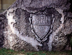 ECHEVARRIA ANTONIO
EXTERIOR-DETALLE DE ESCUDO EN PIEDRA
GUERNICA, CASA DE JUNTAS
VIZCAYA

This