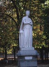 JARDINES -DET ESTATUA DE ANNE DE BEAUJEU(1460/1522)REINA FRANCIA
PARIS, PALACIO DE