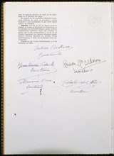 CONSTITUCION DE LA REPUBLICA ESPAÑOLA-PAGINA CON FIRMAS 9/12/1931
MADRID, CONGRESO DE LOS