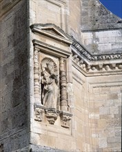 ESCULTURA DE UN REY DE ISRAEL EN UN CONTRAFUERTE DEL ABSIDE PLATERESCO- S XVI
UCLES, MONASTERIO DE