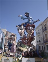 FALLA EN LAS FIESTAS DE SAN JOSE
DENIA, FALLAS DEL 2000
ALICANTE