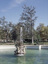 FUENTE EN LOS JARDINES DE PALACIO
ARANJUEZ, JARDINES REALES
MADRID

This image is not