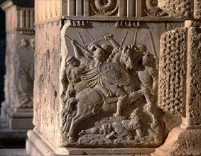 OREA JUAN DE
FACHADA OCCIDENTAL - PEDESTAL - RELIEVES EXALTANDO LA FIGURA DE CARLOS V - BATALLA DE