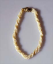 COLLAR DE PERLAS
MADRID, COLECCION PARTICULAR
MADRID

This image is not downloadable. Contact