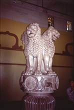 CAPITEL DE LOS LEONES- S III AC - (HOY EMBLEMA NACIONAL DE LA INDIA)-ERIGIDO POR EL EMPERADOR