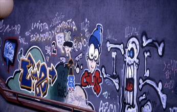 GRAFFITI EN LOS BAJOS DE AZCA - 2002
MADRID, EXTERIOR
MADRID