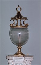 LAMPARA-CANDELABRO-EN CRISTAL Y BRONCE DORADO-S XVIII
LONDRES, OSTELEY PARK/