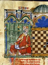 ALFONSO X EL SABIO 1221/84
D-T.I.6-LIBRO DE LOS JUEGOS-F47V-ALFONSO X EL SABIO JUGANDO AL