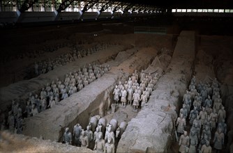 ESCULTURA-EJERCITO DE TERRACOTA-S III AC-DINASTIA QUIN
XIAN, MAUSOLEO QIN SHI HUANG
CHINA

This