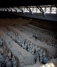 ESCULTURA-EJERCITO DE TERRACOTA-S III AC-DINASTIA QUIN
XIAN, MAUSOLEO QIN SHI HUANG
CHINA

This