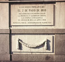 PLACA CONMEMORATIVA A LOS HEROES DE LA REVUELTA DEL 2 DE MAYO DE 1808 - S XX
MADRID,