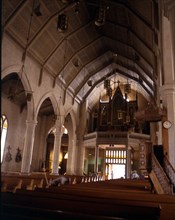 GIRAUD FRANÇOIS P
INTERIOR-IGLESIA DE TRES NAVES SEPARADAS POR ARCOS APUNTADOS-ESTILO