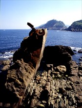 ESCULTURA-"PEINE DE LOS VIENTOS" EN ROCAS SOBRE EL MAR- HIERRO - 1972-77
SAN SEBASTIAN,