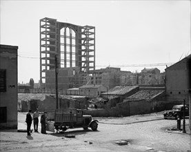 N - FOTOGRAFIA EN B/N - VISTA DEL BARRIO DE LA BASILICA JUNTO A LA ACTUAL CALLE ORENSE 1954 - Nº