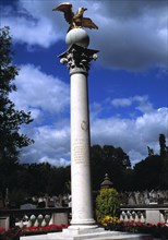 Tombeau de Shogi Effendi, petit-fils du fondateur de la religion Baha'i, cimetière londonien de Southgate