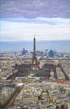 Vue aérienne de la Tour Eiffel, 2024