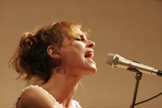 Emily Loizeau, 2006