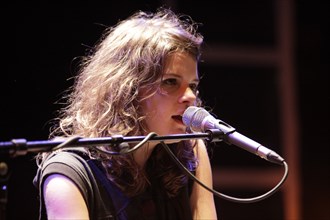 Chat (Charlène Juarez), 2009