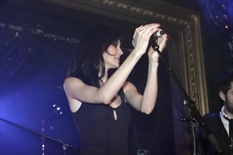 Mareva Galanter, 2009