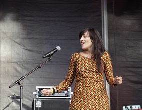 Hindi Zahra, 2010