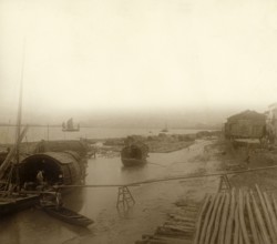 Les trains de bois à Hangchow (Chine)