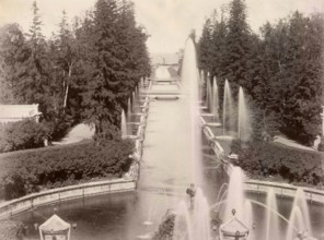 Russie, les grandes eaux à Peterhoff près de Saint-Pétersbourg