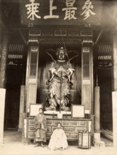 China, temple and war idol