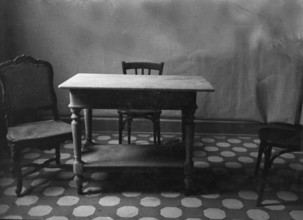 Pièce d'un hôtel particulier occupé par la Gestapo à Paris.