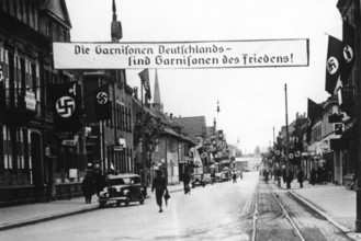 Banderoles de propagande nazie dans les rues de Kehl (1936)