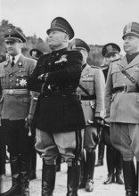 Benito Mussolini au Stade Olympique du Forum, à Rome (1941)