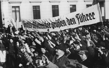 German Austrians paying tribute to the Führer (1938)