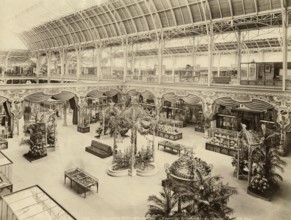 Paris. Exposition Universelle de 1900. Pavillon du costume.