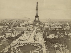 Paris. Exposition Universelle de 1900. Perspective de Champ de Mars vu du Trocadéro.