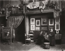 Ernest Hébert dans son atelier