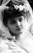 Blanche Toutain, 1906