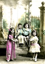 Deux sur la balançoire