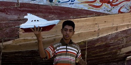 Jeune pêcheur du Port d'Al-Burj, Egypte