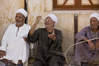 Fabrication et réparation des filets de pêche en Egypte