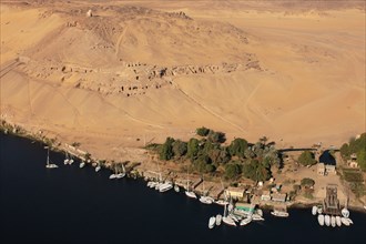Tombes de dignitaires dans la région d'Assouan, vue aérienne