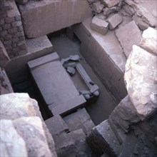 Abousir, Mastaba de Ptahchepsès , sarcophages du maître d'œuvre et de son épouse